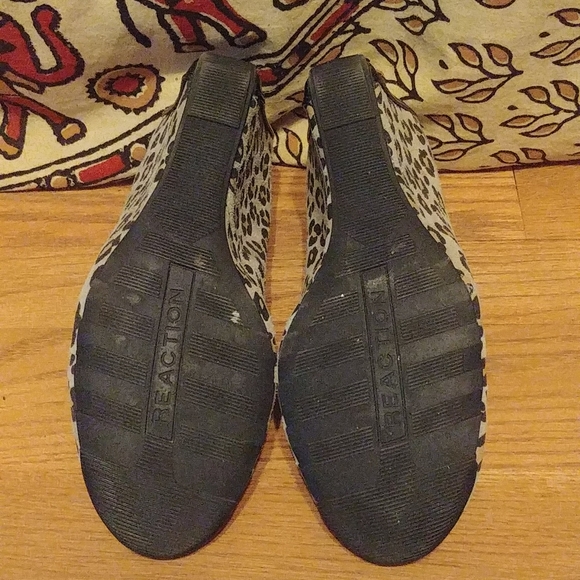 Grey Leopard Print Wedges - Picture 7 of 8